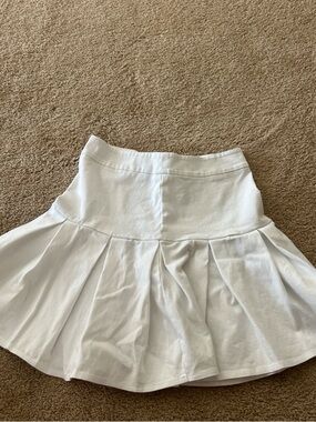High-Waist White Pleated Skater Skirt